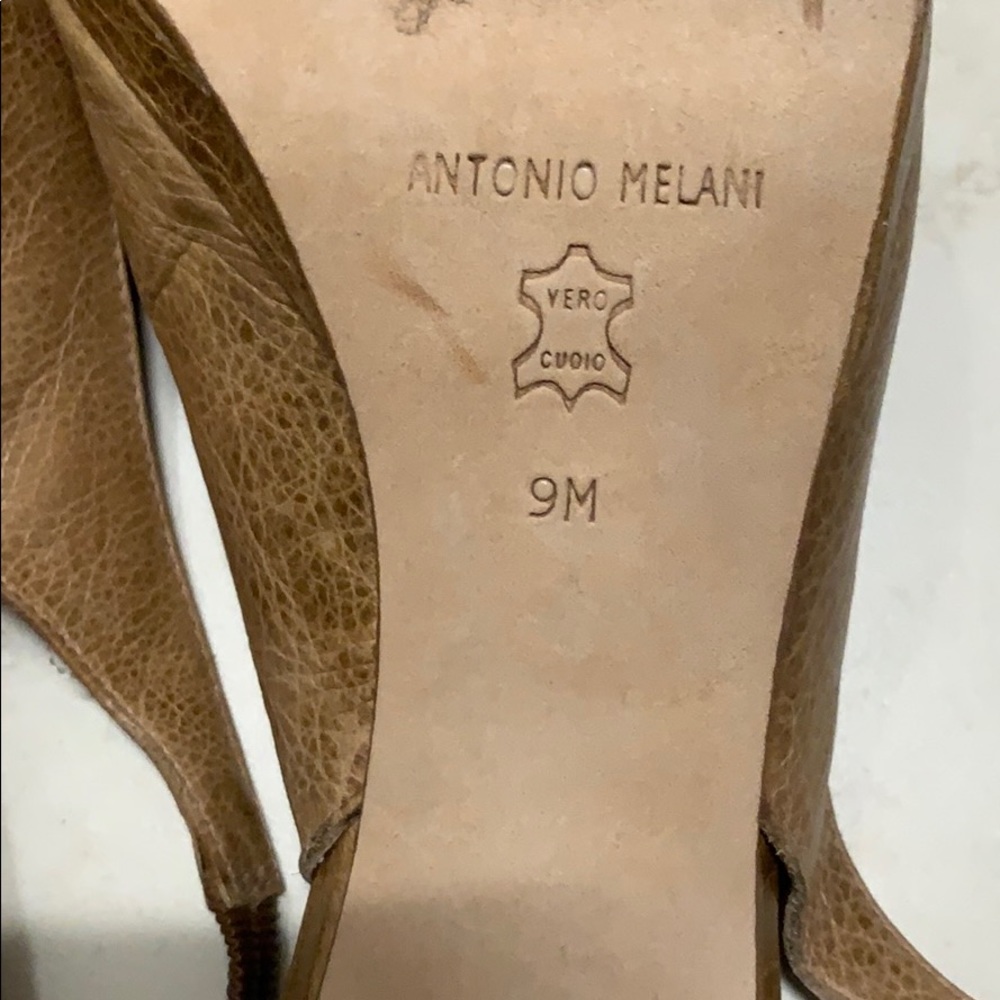 Heels - Picture 5 of 5